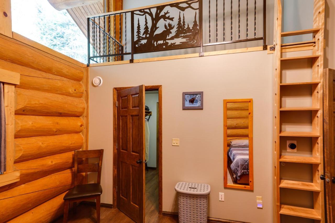 Riverside Log Cabin On-Site Aurora Viewing! North Pole Εξωτερικό φωτογραφία
