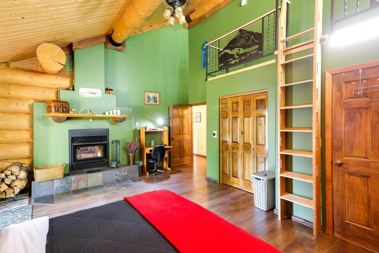 Riverside Log Cabin On-Site Aurora Viewing! North Pole Εξωτερικό φωτογραφία